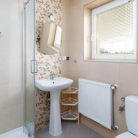 Astra 3* كارباش