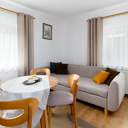 Astra بيت ضيافة